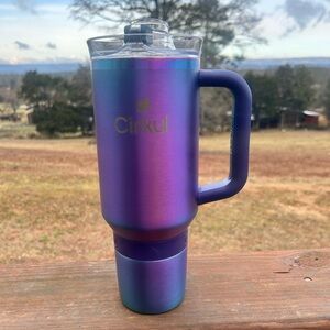 Cirkul Chameleon Tumbler with Handle